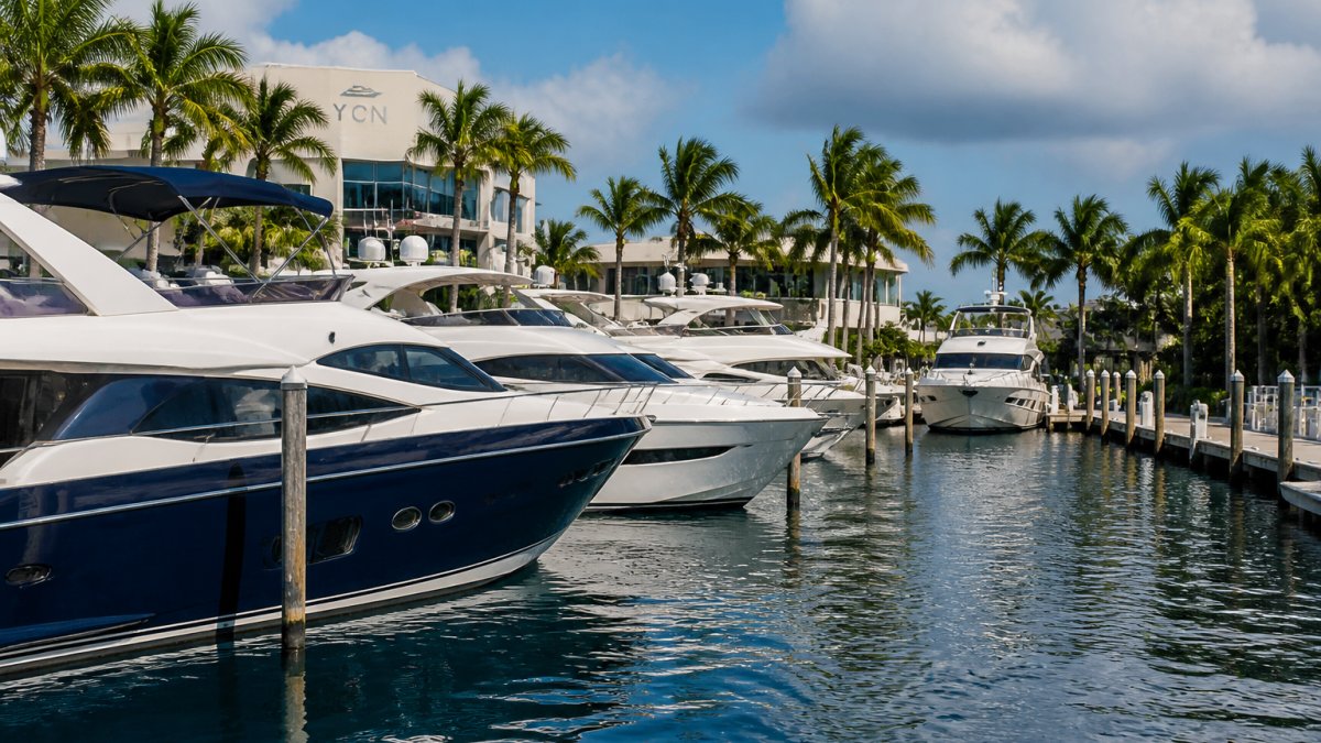 Island Gardens Marina: Your Miami Yacht Charter Gateway