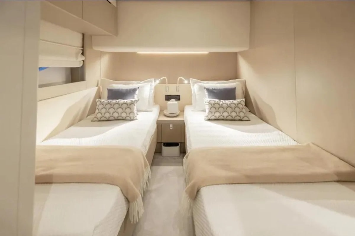 Azimut 70 pieds | Spysea