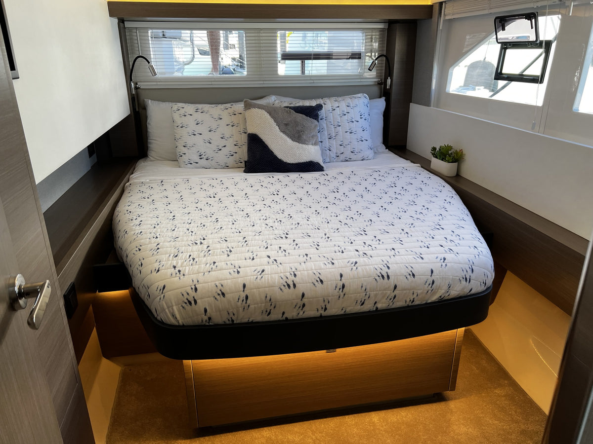 Catamarán a motor Leopard de 53 pies | BruSea