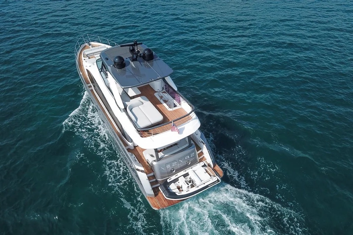 Azimut 70 pieds | Spysea