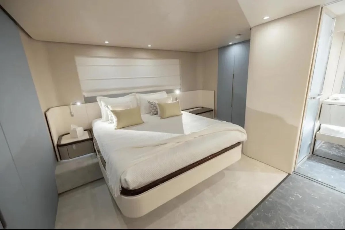 Azimut 70 pieds | Spysea