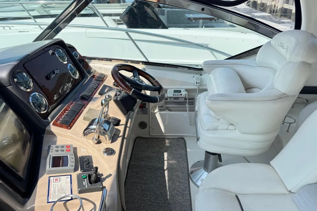 SeaRay de 46 pieds | Grand Admiral