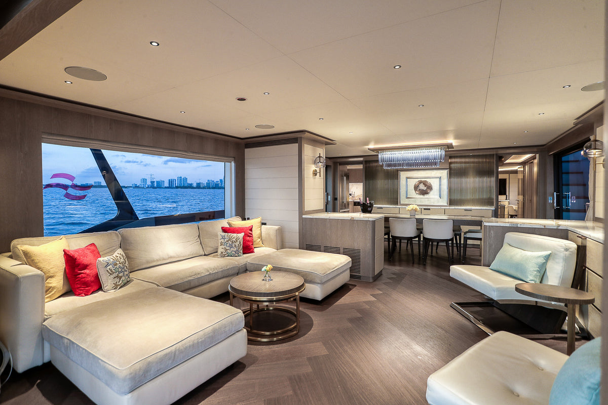 Full-beam saloon on SAINT with panoramic windows and pale oak joinery