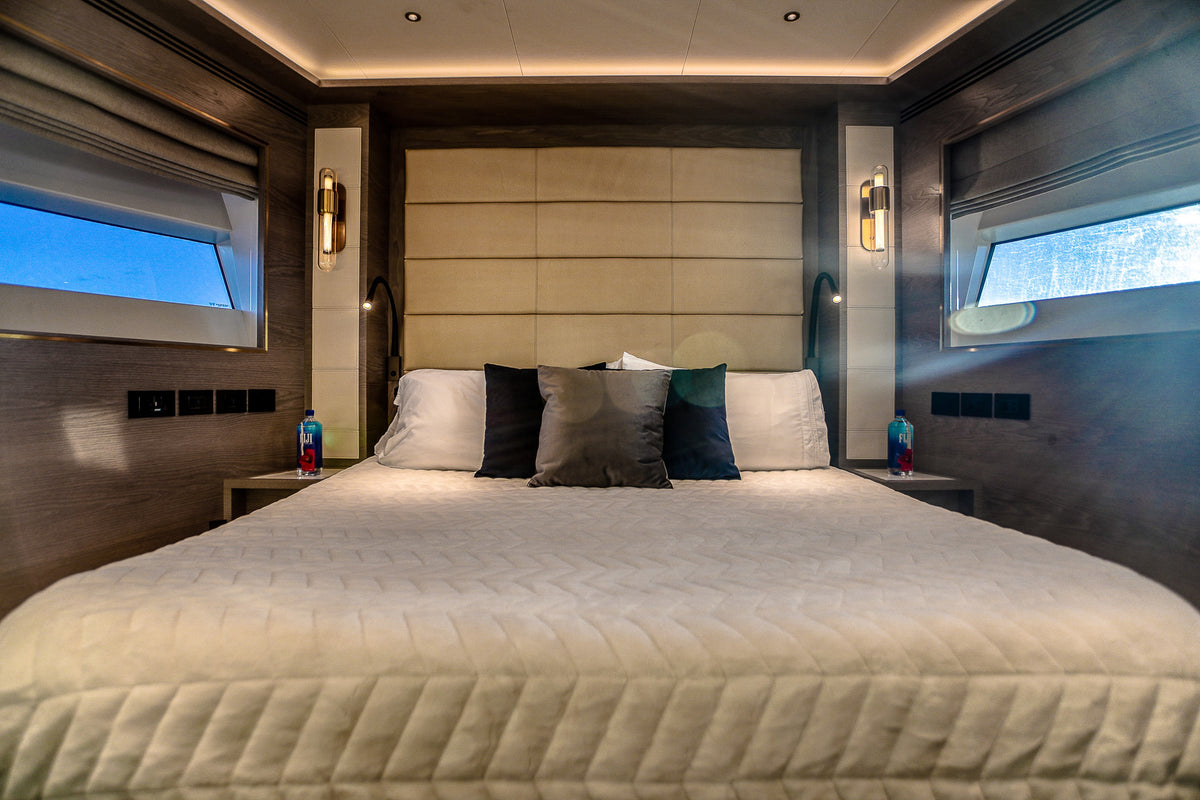 Second guest stateroom below deck on SAINT, with ensuite access